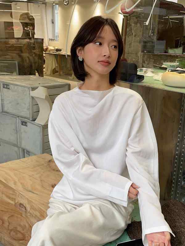 シャツ レディース 無地 長袖 ドロップショルダー 斜めネック プルオーバー ゆったり 再生繊維 トップス 韓国風 カジュアル きれいめ オフィス 通勤 ホワイト ブラック ベージュ