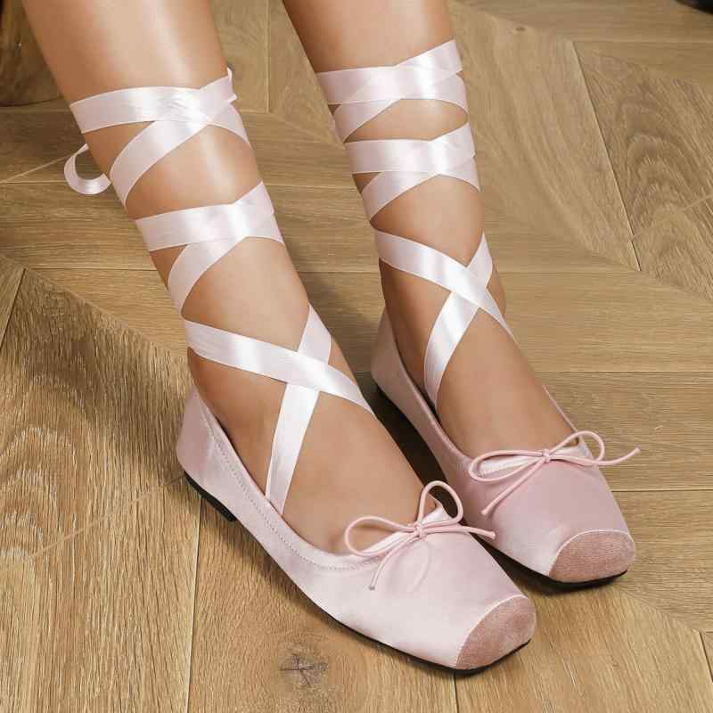 バレエシューズ レディース パンプス フラット スクエアトゥ 浅履き 杏色 indexes ピンク ブラック 3cmヒール 紐 春夏 秋冬 かわいい 公主 カジ...