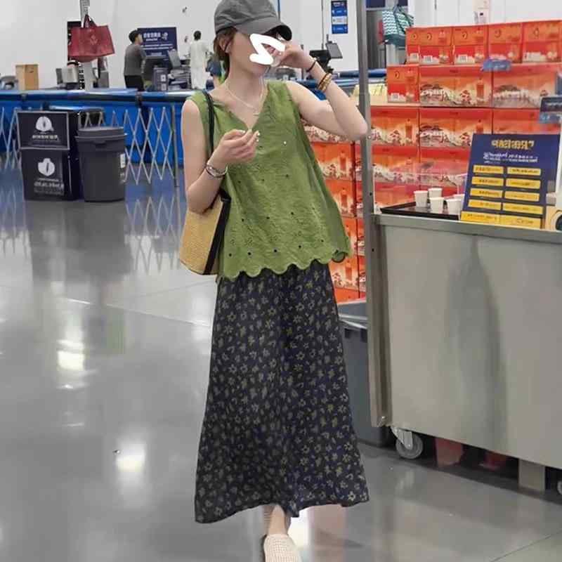 マタニティウェア セットアップ 韓国風 穴あき Vネック ノースリーブ トップス Aライン 花柄 ロングス..