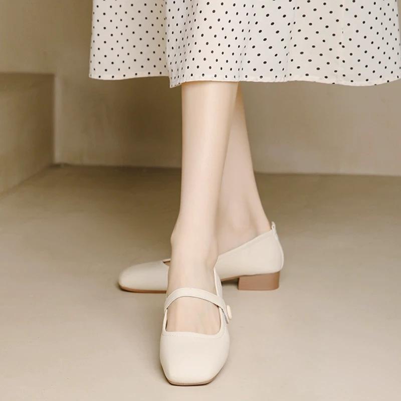 パンプス レディース マリージェーン ローヒール フラット スクエアトゥ チャンキーヒール PUレザー 合皮 無地 ベージュ 春夏 秋 妊婦 ぺたんこ靴 モカシ...
