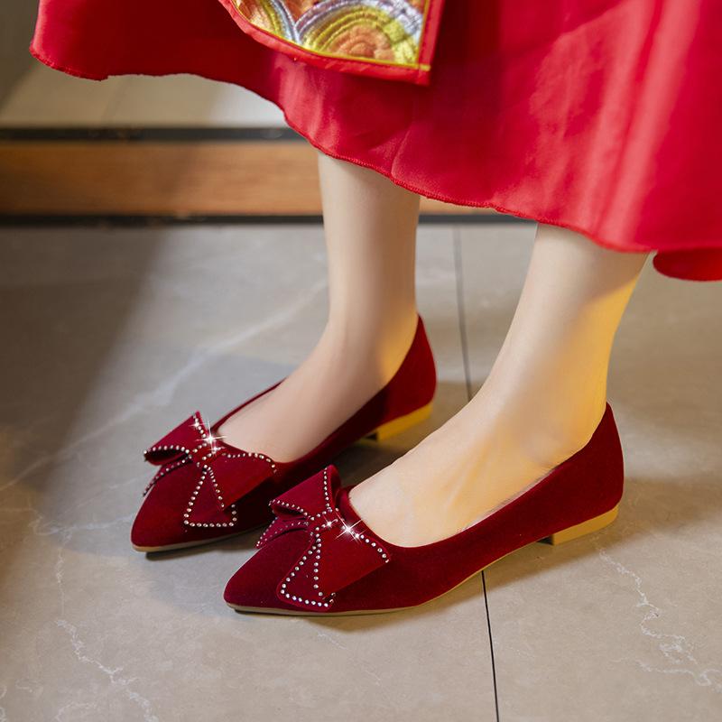 パンプス レディース ウェディング フラット ローヒール ストラップ ぺたんこ 妊婦 疲れない かわいい 痛くない 歩きやすい 無地 春