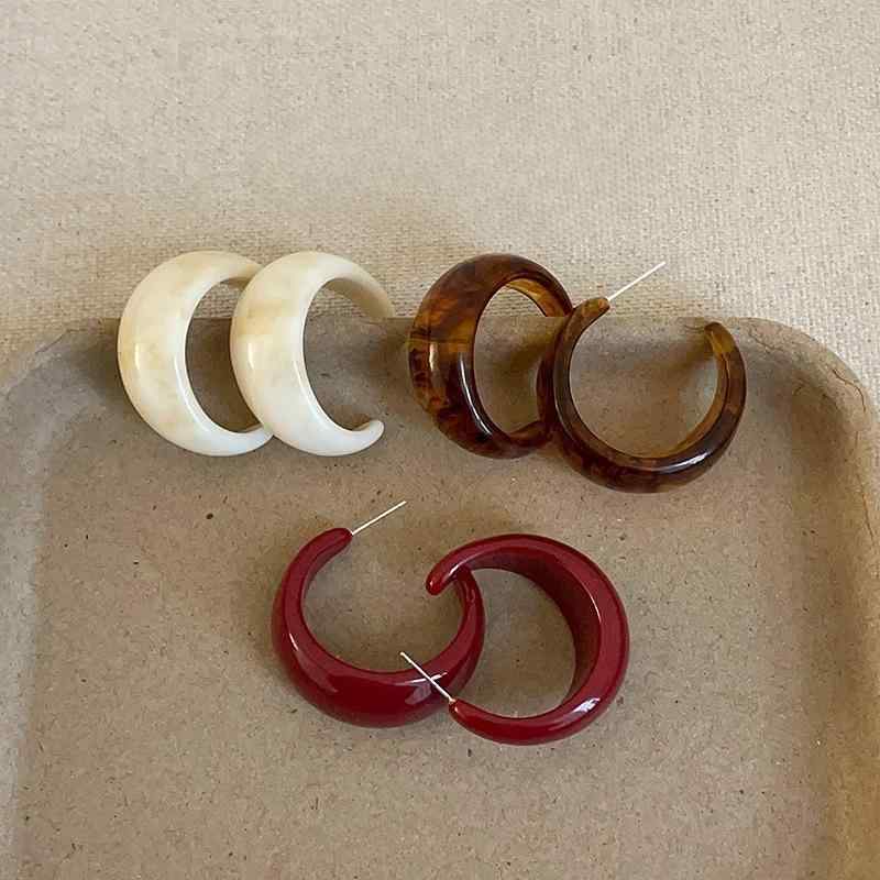 ピアス レディース C形 樹脂 イヤリング 幾何学模様 ミラードブラウン ヒョウ柄 アンカラレッド 米白色..