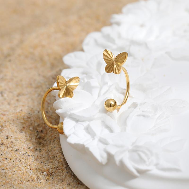 ピアス レディース 蝶 バタフライ チタン鋼 イヤリング 電気メッキ ゴールド アニマル モチーフ ファッ..