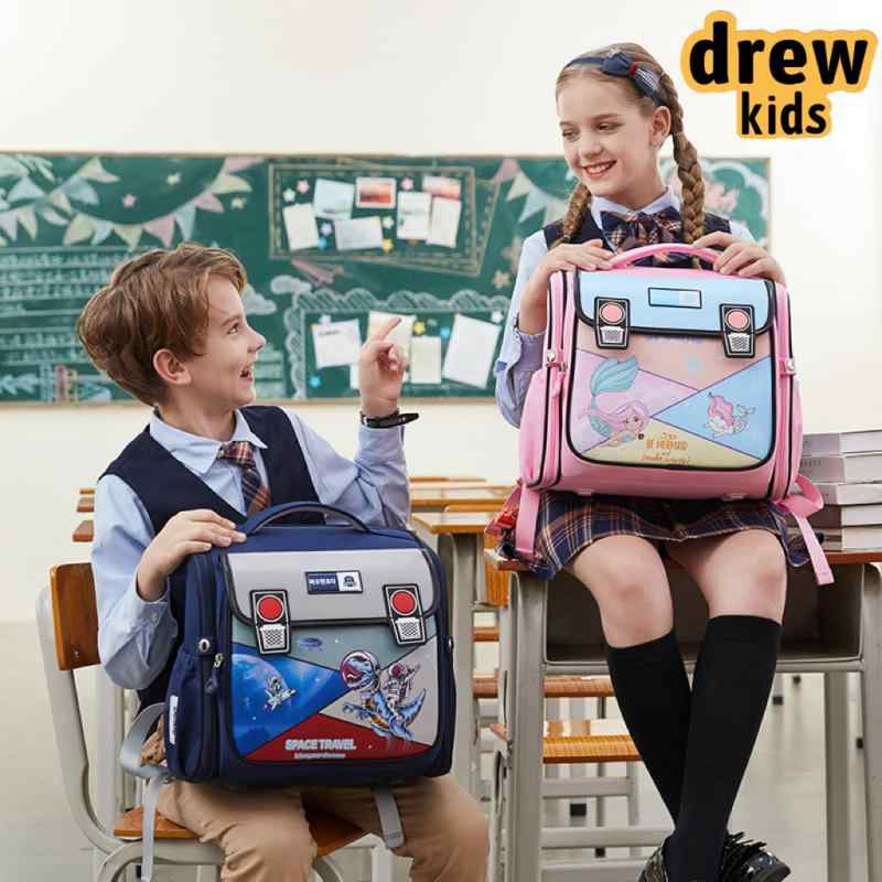 リュックサック 子供 小学生 低学年 1年生 2年生 男の子 女の子 大容量 防水 軽量 ランドセル 減圧 通..