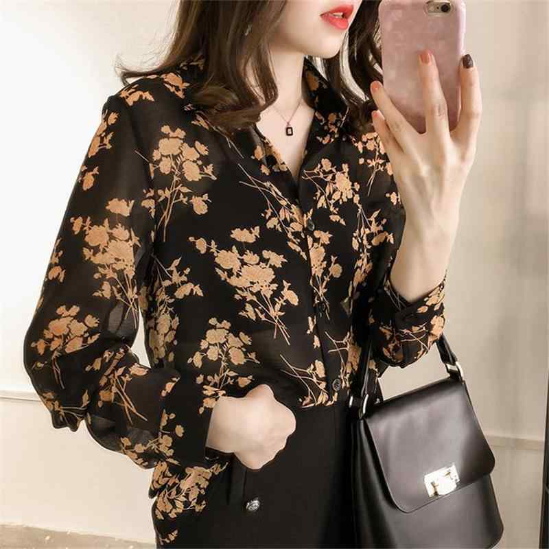 ・素材: ポリエステル繊維・柄: 花柄・スタイル: プルオーバー・袖丈: 長袖・フィット: ゆったり・着丈: ミドル丈（50cm超～65cm以下）・ネックライン: 襟付き・袖のタイプ: レギュラー袖・カラー: ホワイト, ブラック, ブルー...