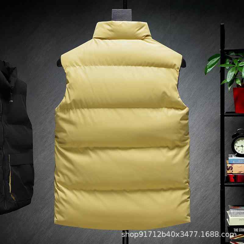 ベスト 男性用 ダウン風 中綿入り 両面着用 無地 ブラック ホワイト レッド イエロー 大学生 24歳 25歳 26歳 27歳 28歳 29歳 30歳 31歳 32歳 33歳 34歳 35歳
