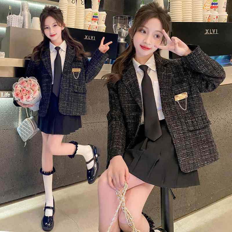 子供服 セットアップ 女の子 秋物 JK制服風 3点セット（ジャケット シャツ スカート 蝶ネクタイ） フォ..