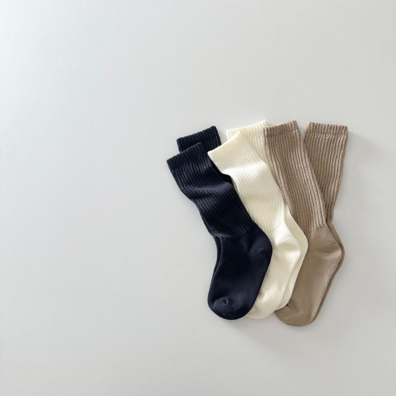 子供用靴下 キッズ 無地 ショートソックス 薄手 春夏 秋冬 男の子 女の子 綿100% かわいい 通園 通学