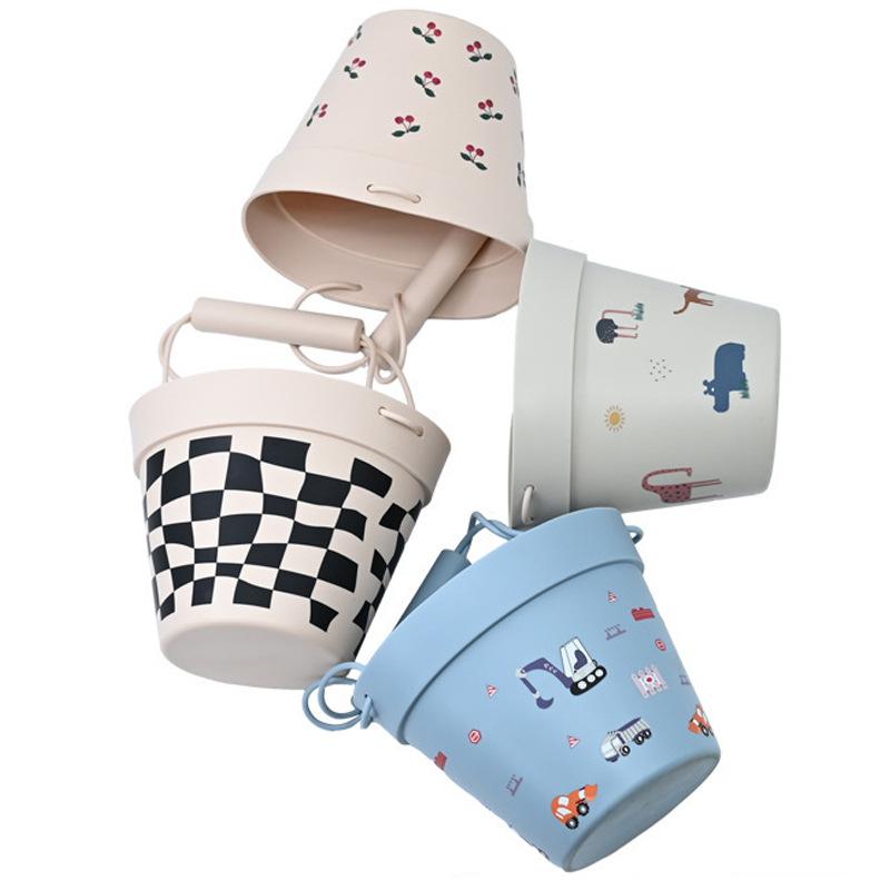 砂場遊びセット 子供用 シリコン製 バケツ スコップ付き 砂遊び 水遊び おもちゃ 公園 海水浴 ビーチ 柔らかい かわいい おしゃれ