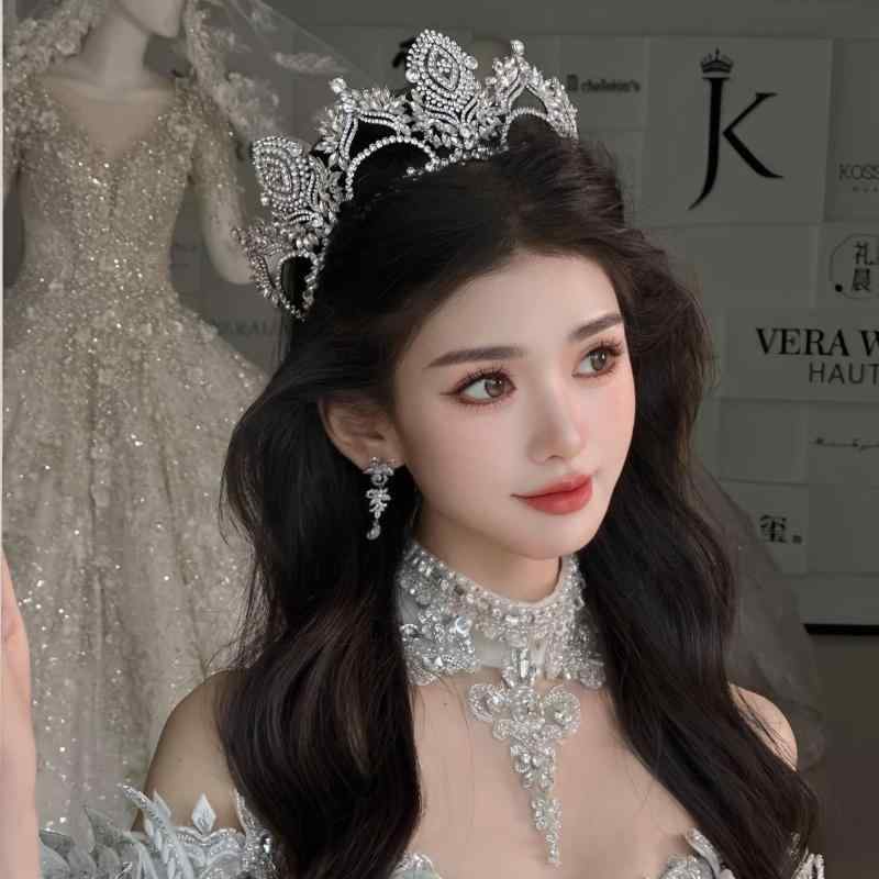 ウェディング ティアラ ブライダル 水晶 キラキラ 髪飾り ヘアアクセサリー 子供