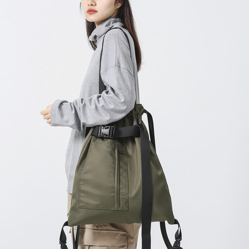 ショルダーバッグ 男性用 ストリート 大容量 巾着型 2WAY ブラック グリーン 普段使い