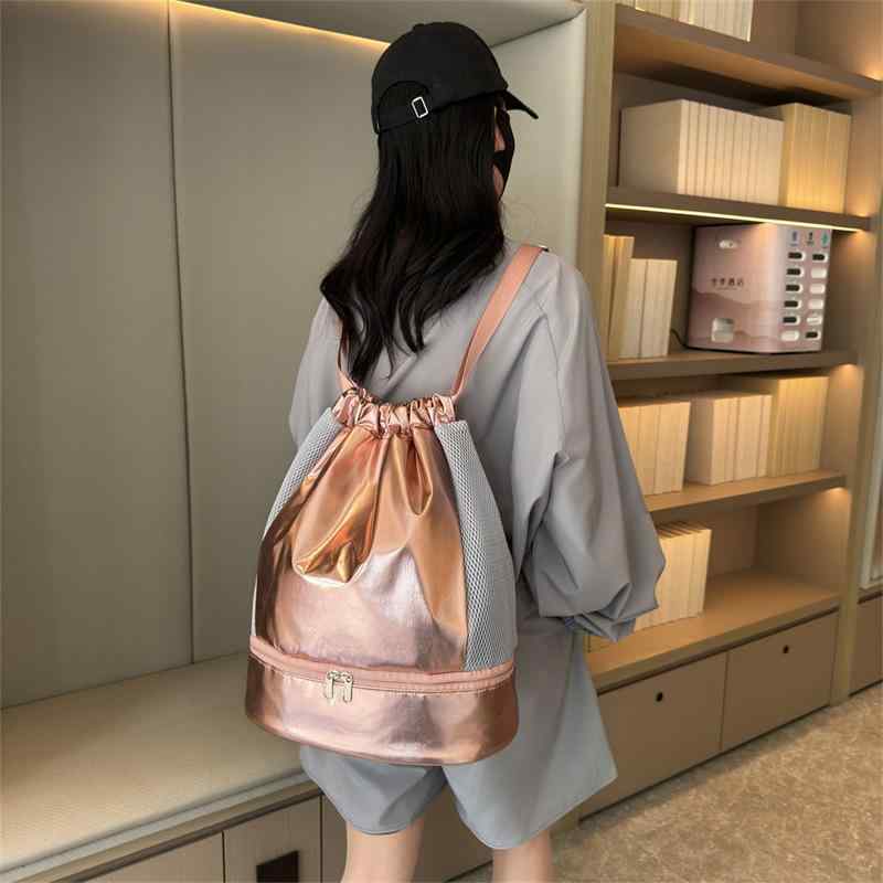 フィットネスバッグ 男女兼用 乾湿分離 スポーツリュック 36～55L パール生地 ヨガバッグ 水泳バッグ ..