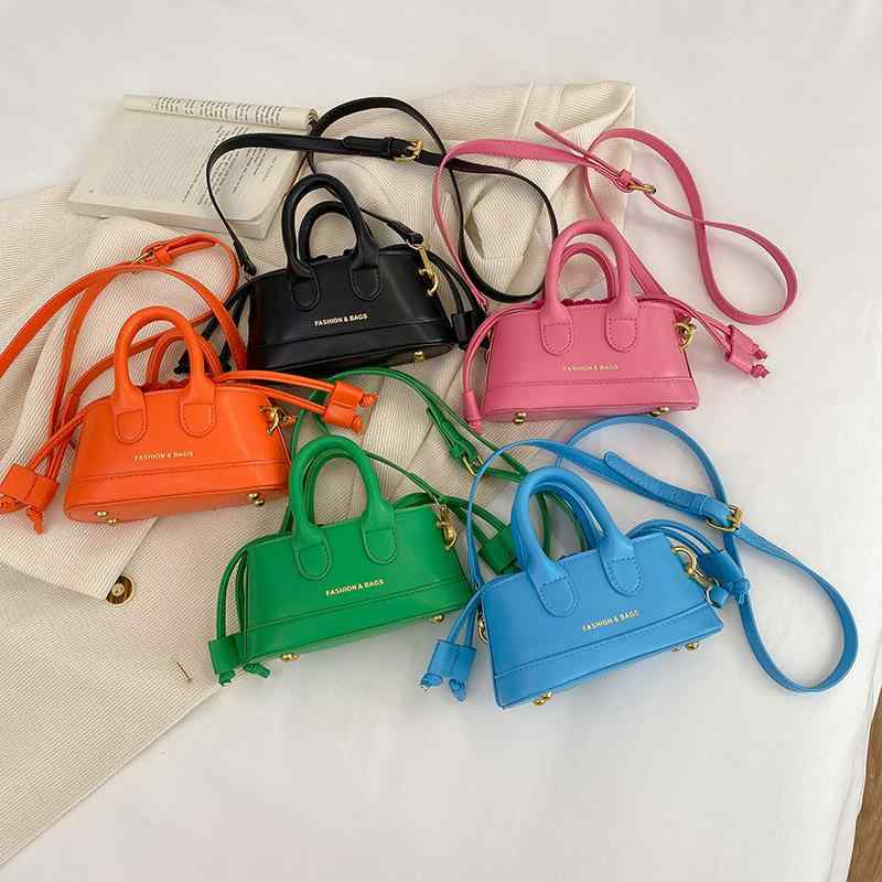 子供用 バッグ クール かわいい 女の子 ポシェット おしゃれ ショルダーバッグ ミニポーチ 手提げ 鞄 アニマル柄 PUレザー 裏地ポリエステル ブラック ブルー グリーン ピンク系 オレンジ