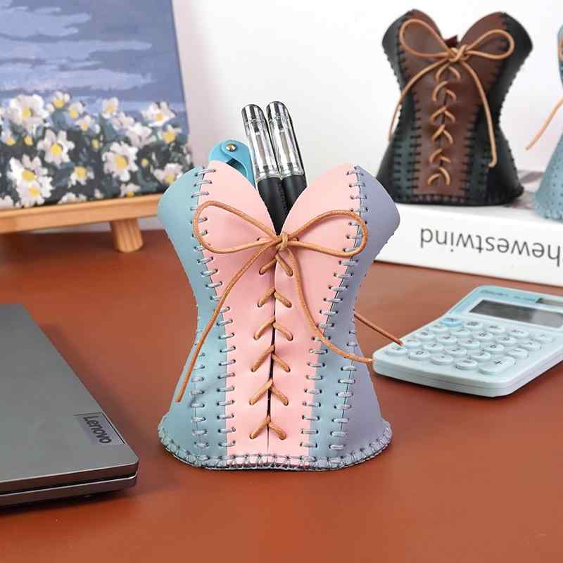 ペン立て 牛革 レザー オフィス デスク収納 化粧ブラシ ペンケース 文房具収納 卓上収納 ハンドメイド ..