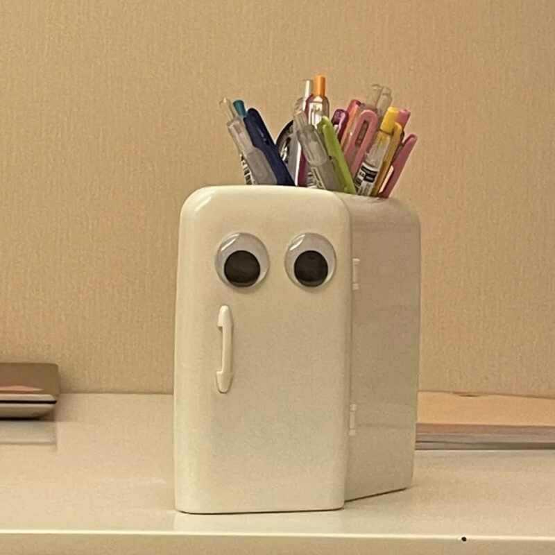 ペン立て かわいい 大容量 卓上 収納ケース 文具 化粧ブラシ プラスチック製 眼鏡 ステッカー付き