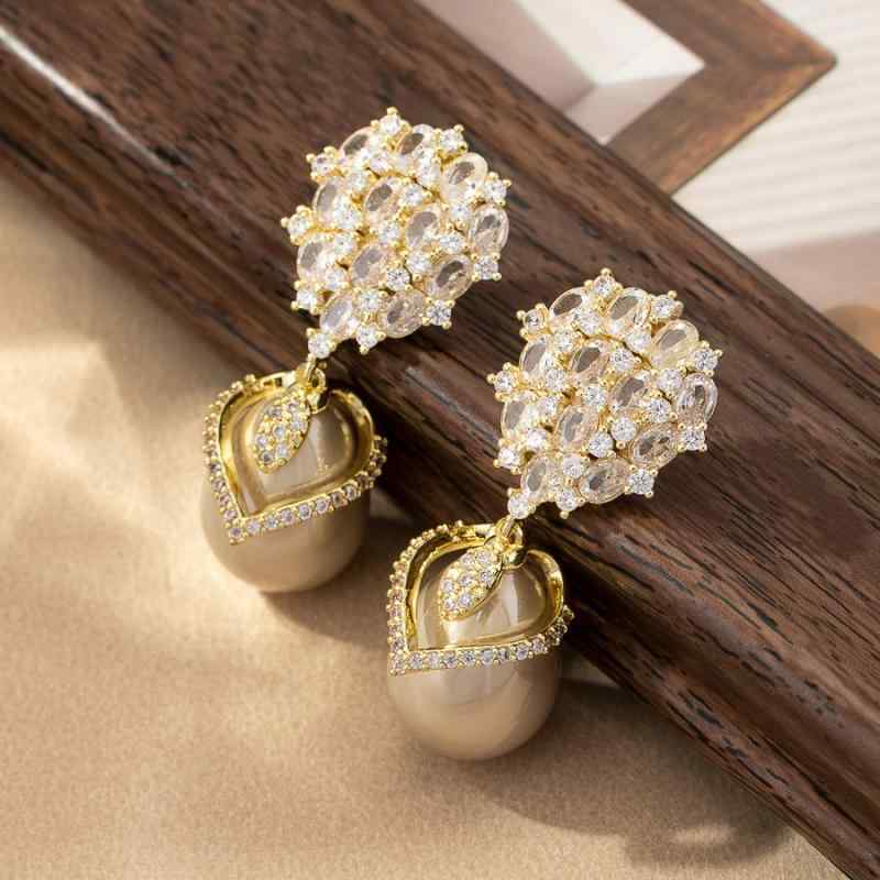 ピアス レディース 高見え ゴールド ジルコニア ドロップ パール イヤリング ファッション 雑貨 イミテーション ジュエリー 電気メッキ加工 U形 幾何学模様 水滴形 アレルギー対応