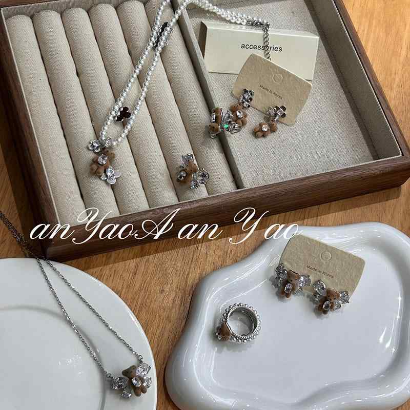 ネックレス レディース かわいい 小熊 ベア パール ジルコニア ペンダント 鎖骨 韓国風 アクセサリー リング 指輪 イヤーカフ イヤリング セット