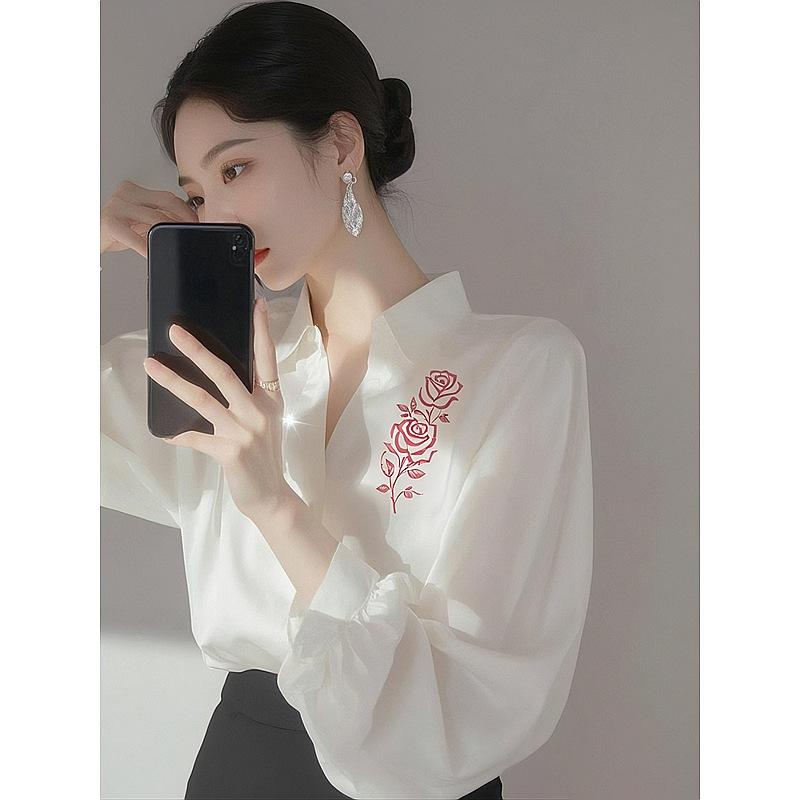 シャツ レディース 春夏 オフィス カジュアル 白 長袖 ポリエステル プリント ゆったり POLO襟 かわい..