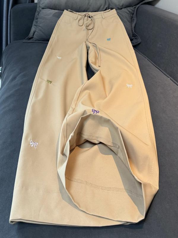 パンツ レディース カーキ色 黒色 刺繡 刺繍 バタフライ 蝶結び ストレート ズボン 高見え 高腰 ハイウ..