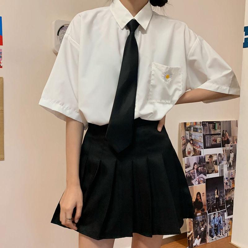 シャツ レディース JK制服 スクールシャツ ブラウス 半袖 学院風 白 雛菊 刺繍 襟付き ポリエステル 清..