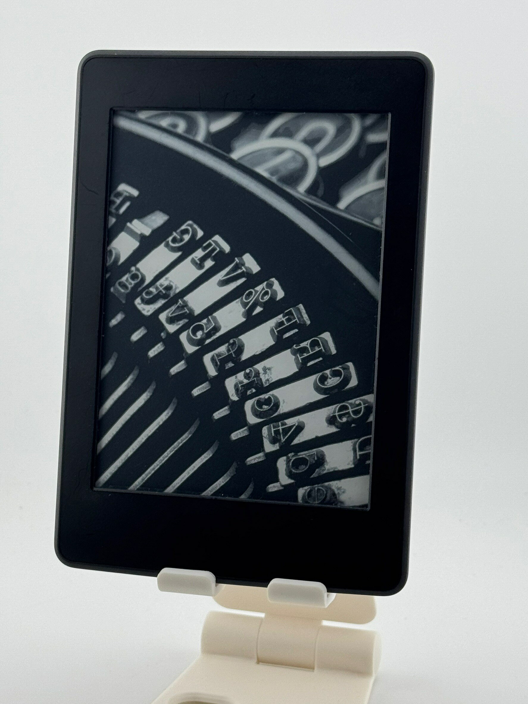 Kindle Paperwhite 第7世代 4GB 広告なしモデル 中古 ブラック DP75SDI ...