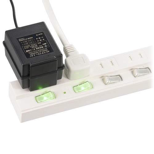激安ショップE・T・MのOHM オーム電機　雷ガード付節電タップ（4個口/5m/LEDランプ付個別スイッチ/L型プラグ/ホワイト）　HS-TPK45W-22｜アングル2