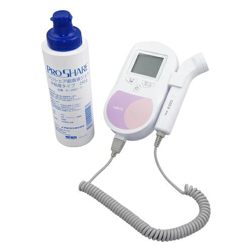 特徴 ●超音波ゼリー（推奨品：az-8-2602-11）を塗ってお腹にプローブをあてることで、赤ちゃんの心音を聴くことができます。 ●心音を聴くことで赤ちゃんの成長が感じられ、定期健診の間が空いた時などの不安解消にも役立ちます。 ●スピーカータイプですので赤ちゃんの心音を家族みんなで聴くことができます。 ●大型液晶はバックライト付きのため、表示が見やすいです。 ●お腹にプローブを当てるだけの簡単操作ですので、ご自宅でも心音が確認できます。 ●プローブと本体は分離型のため、プローブのみの買い替えが可能です。 ●本体にイヤホンジャックがありますので、お手持ちのイヤホンで聞くことも可能です。 仕様 ■仕様：本体+超音波ゼリー1本 ■使用開始時期（目安）：妊娠12週目頃 ■周波数：2.0MHz±10％ ■表示機能：平均心拍数、瞬間心拍数、心音シンボル、電池残量 ■電源：単3乾電池×2本（テスト用付属） ■自動電源オフ機能付き ■サイズ：135×92×29mm（プローブ除く） ■重量：245g（電池含む） ■構成品：本体、プローブ ■荷姿サイズ：190×170×65mm　0.40kg ■医療機器認証番号：303AKBZX00036000 胎児心音が聞こえる場所を探しましょう トットットットッ（聴こえ方の例）と速いリズムで聞こえたら胎児の心音です。音と心拍の速さで胎児の心拍かどうかが判断できます。 ※本製品は胎児心音および心拍数を測定するように設計されているため、大人の心拍数の測定には適していません。 大人の心拍動は胎児の心拍動に比べて強いため、1拍動の収縮、拡張の動きを2拍としてカウントしてしまう場合があります。 うまく聞こえないときは？ 胎児心音がうまく聞こえないときは、以下をお試しください。 1.超音波ゼリーを多めに使う。 →プローブと皮膚の間の空気を排除し、超音波が伝わりやすくなります。 2.思っているよりも下からプローブを当てて探す。 →恥骨の上あたりにプローブを当て、ゆっくりと上にプローブを移動させて探します。 3.時間帯を変えてみる。 →起床後、昼食後、就寝前など、使用する時間帯を変えると聞こえやすくなる場合があります。 また、うまく見つからない場合は5分ほど時間を空けて再度使用すると聞こえる場合もあります。 4.プローブのコネクタを奥までしっかり差し込んでいるか？電池残量はあるか？ →プローブのコネクタが奥まで差し込まれていない場合、本体が使用可能な状態にならないため胎児心音を聞くことができません。 また、電池残量が減っていると音が小さくなったりノイズが入ったりして聞こえにくくなる場合があるため、電池交換をお試しください。　