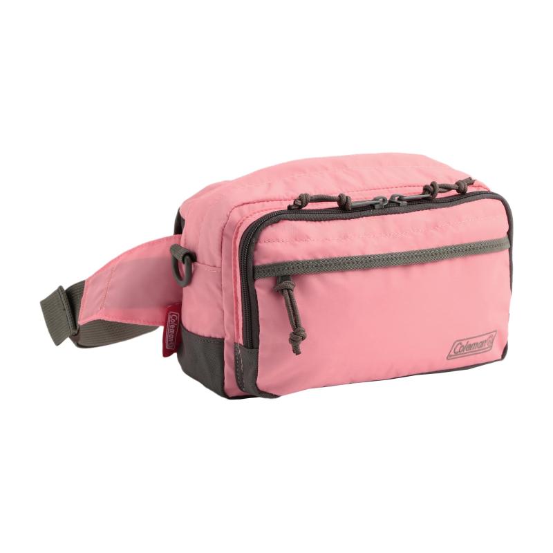 コールマン(Coleman) ウォーカーポーチ メンズ レディース ユニセックス ウエストバッグ ショルダーバッグ 2WAY 2L【ウォーカーシリーズ】アウトドアからデイリーユースまで、どのようなシーンでも使いやすく誰にでもフィットするデザインを追求したコールマンの定番シリーズです。【容量2L】スマートフォン、財布、鍵などの荷物を持ち運ぶのに最適です。コンパクトでキャンプや旅行に便利です。【豊富な収納スペース】メインコンパートメントに加え複数のフロントポケットが装備されています。内部も複数のポケット付きの為整理しやすくなっています。【着脱式のショルダーベルト】ポーチ・ウェストバッグとしての使用だけでなく、ショルダーベルトを取り付けることで斜めがけでの使用も可能です。【リフレクター】夜間の視認性を高めるリフレクター(反射材)が搭載されており、安全面に配慮されています。【サイズ】約24(W)×15(H)×7(D)cm 重量:約270g 容量:約2L【素材】ナイロン/ポリエステル【コールマンについて】1900年、創業者であるW.C.コールマンがガソリンランタンの製造販売を開始。アメリカ国内でのアウトドアライフスタイルの定着とともにコールマンブランドは世界中に広がり、現在ではアウトドアリーディングブランドとして多くの人々に愛されています。