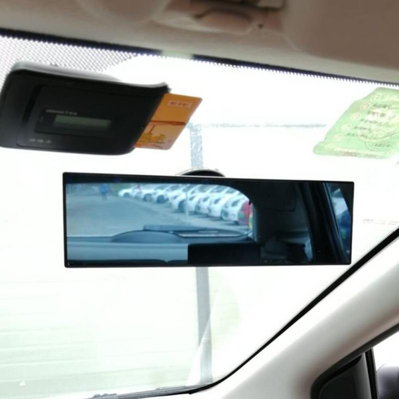 LEDMOMO 車用ルームミラー 吸盤式広角バックミラー 360°回転可能 フラットブルーレイミラー 死角解消 22X2.6X2.6インチ 軽量183G 車内装飾と運転補助 2