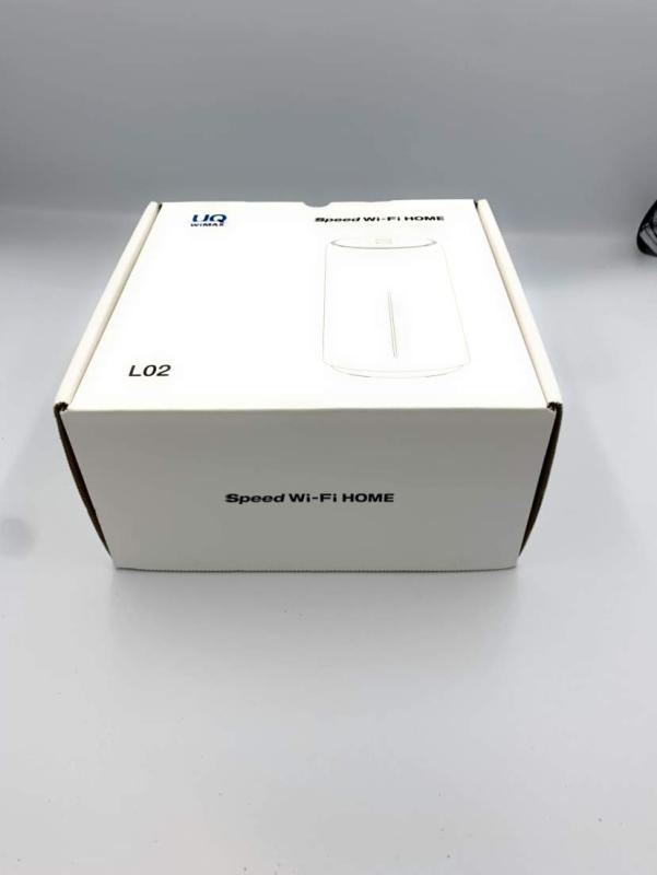 Speed Wi-Fi HOME L02 white UQ版 白1Gbps対応の高速ホームルーター。高画質動画も快適に楽しめる360度を全方位カバーする4本の高感度アンテナを搭載、電波をしっかりキャッチWi-Fi TXビームフォーミング搭載で安定性と通信速度が向上スマホアプリから簡単設定