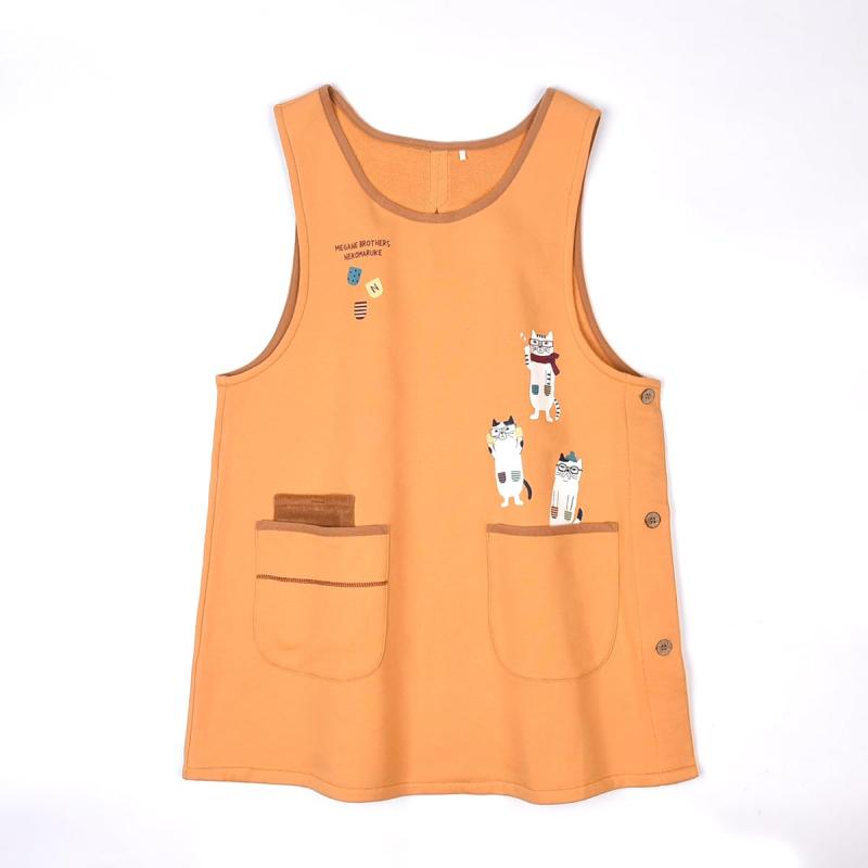 [クスグルジャパン] エプロン ニットネコまるけ脇釦あきエプロン