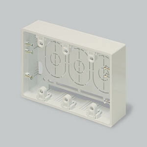 SFBA33 マサル工業 露出ボックス3個用浅型 ミルキーホワイト