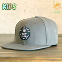 【EzocamP】 kids キッズ スナップバックキャップ アウトドア 帽子 CAP 野外 キャンプ アウトドア ハイキング ストリート 北海道発 店舗オリジナル おしゃれ ファッション 誕生日 プレゼント 贈り物 ギフト 親子コーデに 子供用 キッズサイズ 52~55cm チャコールグレー