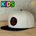 【EzocamP】 kids キッズ スナップバック キャップ アウトドア 帽子 CAP 野外 キャンプ ハイキング 運動会 熱中症対策 北海道発 店舗オリジナル おしゃれ おそろい 親子 ファッション 誕生日 父の日 プレゼント 贈り物 ギフト キッズサイズ52~55cm アイボリー ブラック