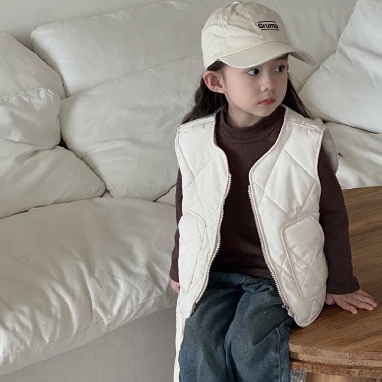 中綿ベスト 子供 秋冬 防寒ベスト キッズ 幼児 ベスト 羽織 防寒 寒さ対策 あったか 女の子 男の子 アウター 前開き Vネック 軽量 通学 お出かけ お祝い 誕生日 通園 おしゃれ 可愛い カジュアル taruba-0831-10004587 タルバーショップ サンプル画像3