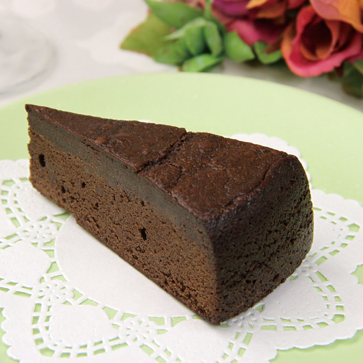 ファミール製菓）ガトークラシックショコラ約51g×4個入　ファミール製菓　ケーキ　ケーキ　洋菓子　