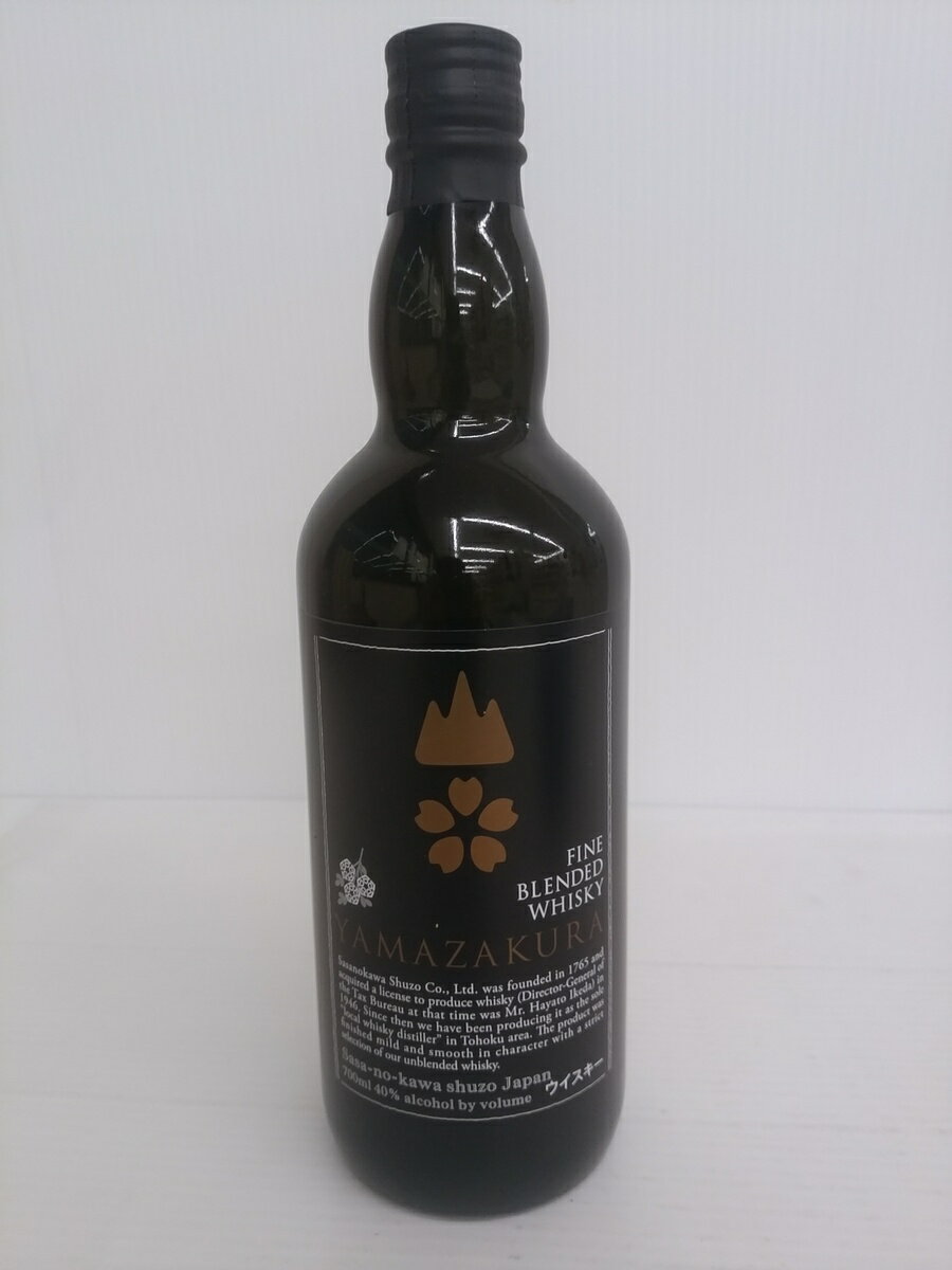 ブレンデッド ウイスキー 山桜 黒ラベル 700mL ウイスキー 郡山 家飲み 贈答 贈答品 贈答用 プレゼント ご褒美 お歳暮 御歳暮 年始 御年始 ご年始