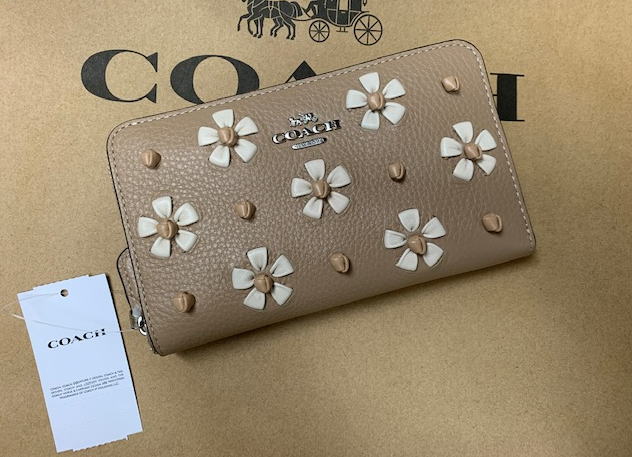 コーチ COACH 財布　ミディアム ID ジップ ウォレット ウィズ フローラル ウィップスティッチ ベージュ　CA442　【アウトレット】