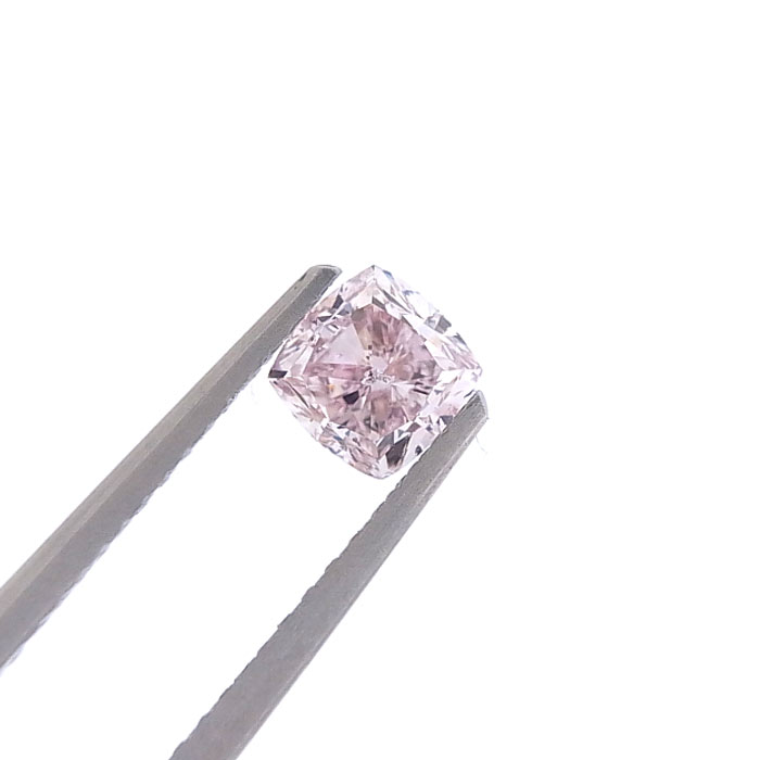 【0.720ct】 FANCY LIGHT ORANGY PINK SI-2 RADIANT CUT 天然ダイヤモンド ルース