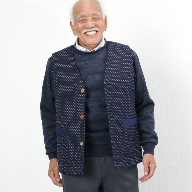 〔父の日 お届け指定可能 無料ラッピング〕 シニアファッション メンズ 80代 70代 60代 90代 秋冬 日本製 紳士 久留米織 あられ柄 裏キルト ベスト おじいちゃん 服 紳士服 男性 祖父 お年寄り 高齢者 ギフト 父の日 プレゼント 実用的