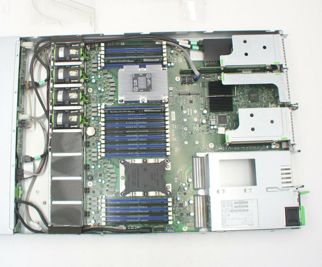 富士通 PRIMERGY RX2530 M4 ...の紹介画像3