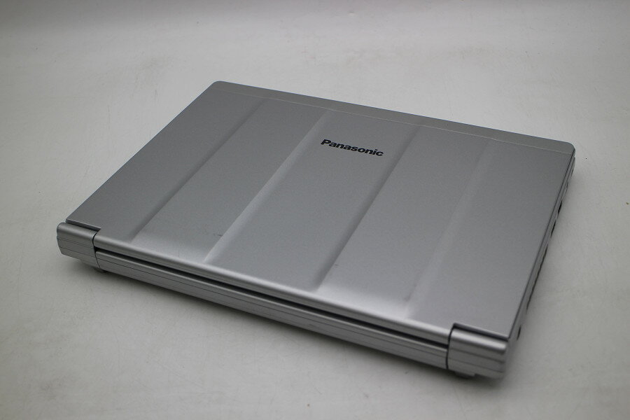 【中古】【非常に良い】エルゴトロン HX デスクデュアルモニターアーム ホワイト/白 32インチ(4.5~15.9kg)まで対応 45-476-216