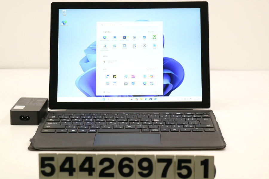 商品情報 No.544269751メーカーMicrosoft商品名 型番・型名Surface Pro 7+ 256GB※1960仕様■基本スペック　・CPU：Core i5 1135G7 2.4GHz(4コア8スレッド)　・メモリ：8192MB(変更不可)　・HDD：256G(M.2 NVMe SSD)　・VGA：オンボード　・DRIVE：なし　・モニター：12.3インチワイド(2736x1824) タッチパネルグレア液晶　・その他機能：無線LAN Bluetooth USB3.0 HDMI Webカメラ USB(Type-C) 顔認証 バックライト付キーボード　・リカバリ：11 Pro 64bitリカバリ済(OS導入済)状態・動作状況■動作：中古動作品 ※液晶パネル面：確認した限り目立つ傷なし ※液晶表示：確認した限り色ムラあり ※バッテリ状態：充電駆動可能 ※バッテリは保証対象外となります。外観■汚れ　・外装汚れ若干有り。■シール痕　・若干あり。■傷　・外装に使用に差し支えない擦り傷がございます。■その他　・中古品のため使用に差し支えない傷、汚れがある場合がございます。　・本体内外装は清掃しておりますが、多少の汚れが残っている可能性がございます。　・外面擦り傷 摩耗 シール痕 側面擦り傷 タイプカバー摩耗 目立つ被膜ハゲ フチ破れあり　・キーボード特記事項：文字欠け及び被膜ハゲ複数 摩耗あり附属品■付属品(下記に記載の物以外は付属いたしません。また、写真に掲載の無い物は付属いたしません)　・ACアダプター タイプカバーキーボード対応情報-備考　・11 Pro 64bitリカバリ済(OS導入済)※リカバリ完了しておりますので、お届け後すぐにご利用頂けます。ご注意　・掲載中の商品について、一部の在庫は各地方のPCコンフル店頭でも展示、販売しています。　・搭載されたSSDやバッテリー等に関して、お問い合わせによる追加の状態確認(健康状態や残量等)は誠に申し訳ありませんが対応いたしておりません。　・店頭で展示している関係上、ごく稀に展示中の破損や付属品の欠損等が発生する場合がございます。その際には、当店よりお客さまにご連絡させていただきます。　・その場合、代替品をご提案させていただきます。ご提案商品がご注文者様の要件に添いません場合はキャンセル対応させて頂きます。　・PCコンフルの在庫に関しましては、同時発送およびサイズによりますが同梱発送を対応させて頂けます。但し在庫が複数拠点の場合、対応がかないません。