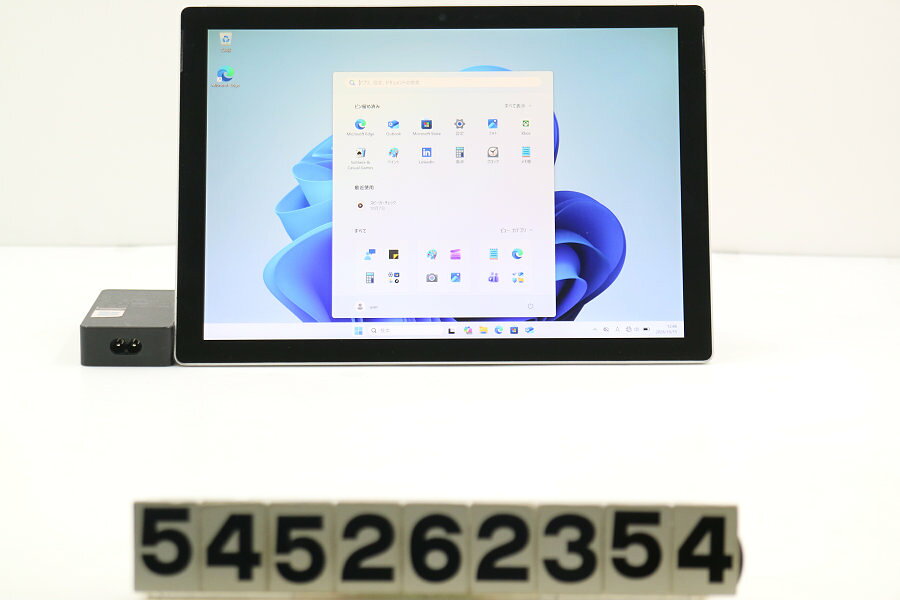 商品情報 No.545262354メーカーMicrosoft商品名 型番・型名Surface Pro 6 256GB※1796仕様■基本スペック　・CPU：Core i5 8350U 1.7GHz(4コア8スレッド)　・メモリ：8192MB(変更不可)　・HDD：256GB(NVMe SSD)　・VGA：オンボード　・DRIVE：なし　・モニター：12.3インチワイド(2736x1824) タッチパネルグレア液晶　・その他機能：無線LAN Bluetooth USB3.0 Webカメラ 顔認証 microSDスロット MiniDisplayPort　・リカバリ：11 Pro 64bitリカバリ済(OS導入済)状態・動作状況■動作：中古動作品 ※液晶パネル面：確認した限り小傷あり ※液晶表示：確認した限り黄ばみ 目立つ白シミあり ※バッテリ状態：充電駆動可能 ※バッテリは保証対象外となります。外観■汚れ　・外装汚れ若干有り。■シール痕　・若干あり。■傷　・外装に使用に差し支えない擦り傷がございます。■その他　・中古品のため使用に差し支えない傷、汚れがある場合がございます。　・本体内外装は清掃しておりますが、多少の汚れが残っている可能性がございます。　・擦り傷 摩耗 塗装ハゲ 側面変形あり附属品■付属品(下記に記載の物以外は付属いたしません。また、写真に掲載の無い物は付属いたしません)　・ACアダプター対応情報-備考　・11 Pro 64bitリカバリ済(OS導入済)※リカバリ完了しておりますので、お届け後すぐにご利用頂けます。ご注意　・掲載中の商品について、一部の在庫は各地方のPCコンフル店頭でも展示、販売しています。　・搭載されたSSDやバッテリー等に関して、お問い合わせによる追加の状態確認(健康状態や残量等)は誠に申し訳ありませんが対応いたしておりません。　・店頭で展示している関係上、ごく稀に展示中の破損や付属品の欠損等が発生する場合がございます。その際には、当店よりお客さまにご連絡させていただきます。　・その場合、代替品をご提案させていただきます。ご提案商品がご注文者様の要件に添いません場合はキャンセル対応させて頂きます。　・PCコンフルの在庫に関しましては、同時発送およびサイズによりますが同梱発送を対応させて頂けます。但し在庫が複数拠点の場合、対応がかないません。