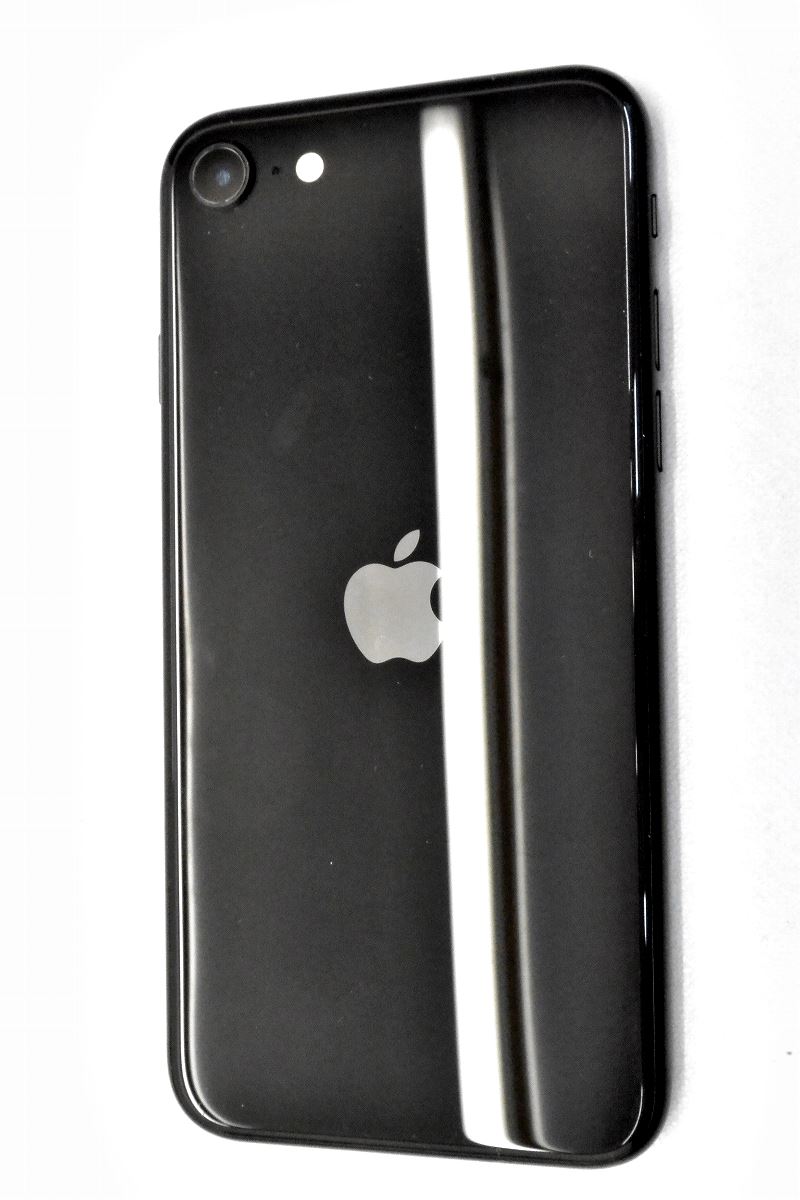 白ロム SIMフリー docomo SIMロック解除済 Apple iPhoneSE(第2世代) 64GB iOS18.1.1 ブラック MHGP3J/A 初期化済 【m025812】【中古】【K20250206】