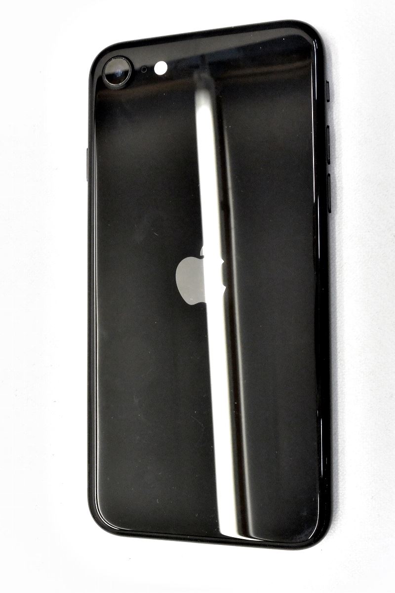 白ロム SIMフリー docomo SIMロック解除済 Apple iPhoneSE(第2世代) 64GB iOS18.1.1 ブラック MHGP3J/A 初期化済 【m025817】【中古】【K20250206】