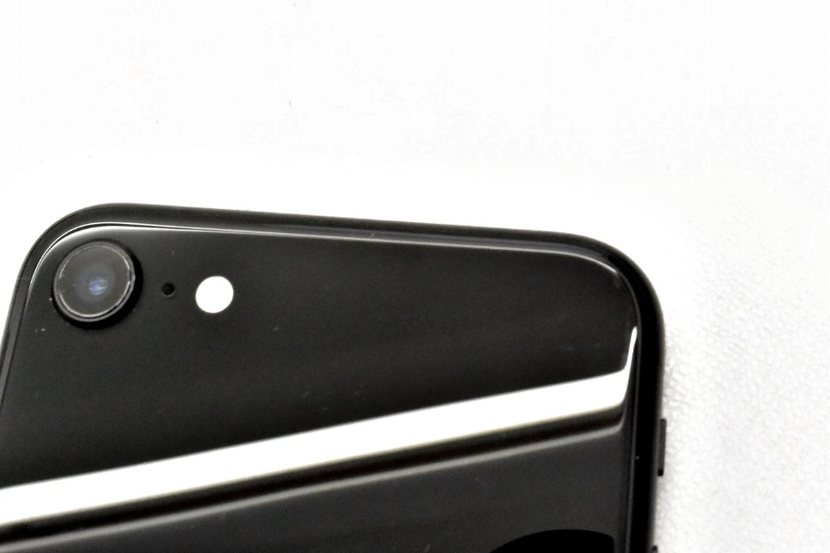 白ロム SIMフリー docomo SIMロック解除済 Apple iPhoneSE(第2世代) 64GB iOS18.1.1 ブラック MHGP3J/A 初期化済 【m025818】【中古】【K20250206】