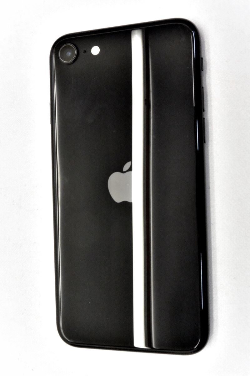 白ロム SIMフリー docomo SIMロック解除済 Apple iPhoneSE(第2世代) 64GB iOS18.1.1 ブラック MHGP3J/A 初期化済 【m025820】【中古】【K20250206】