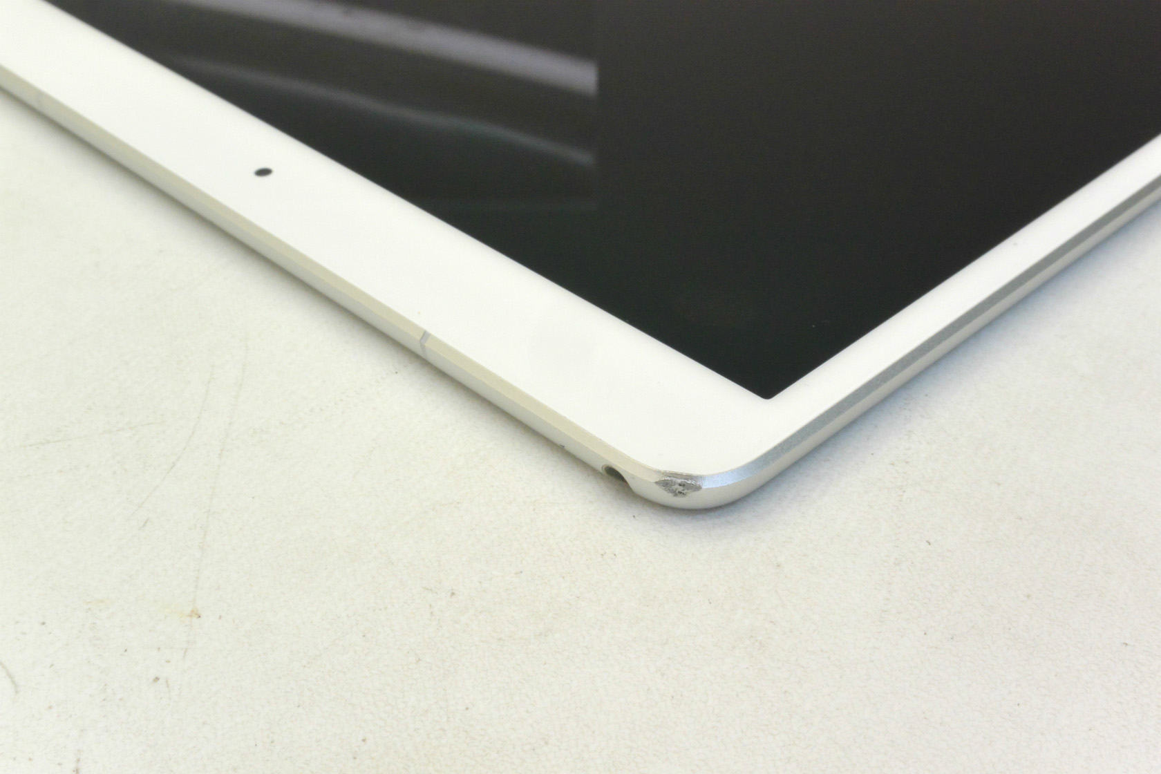 白ロム SIMフリー docomo SIMロック解除済 Apple iPad Air3 Wi-Fi+Cellular 64GB iPadOS18.5 Silver MV0E2J/A 初期化済 【m027135】【中古】【K20250623】