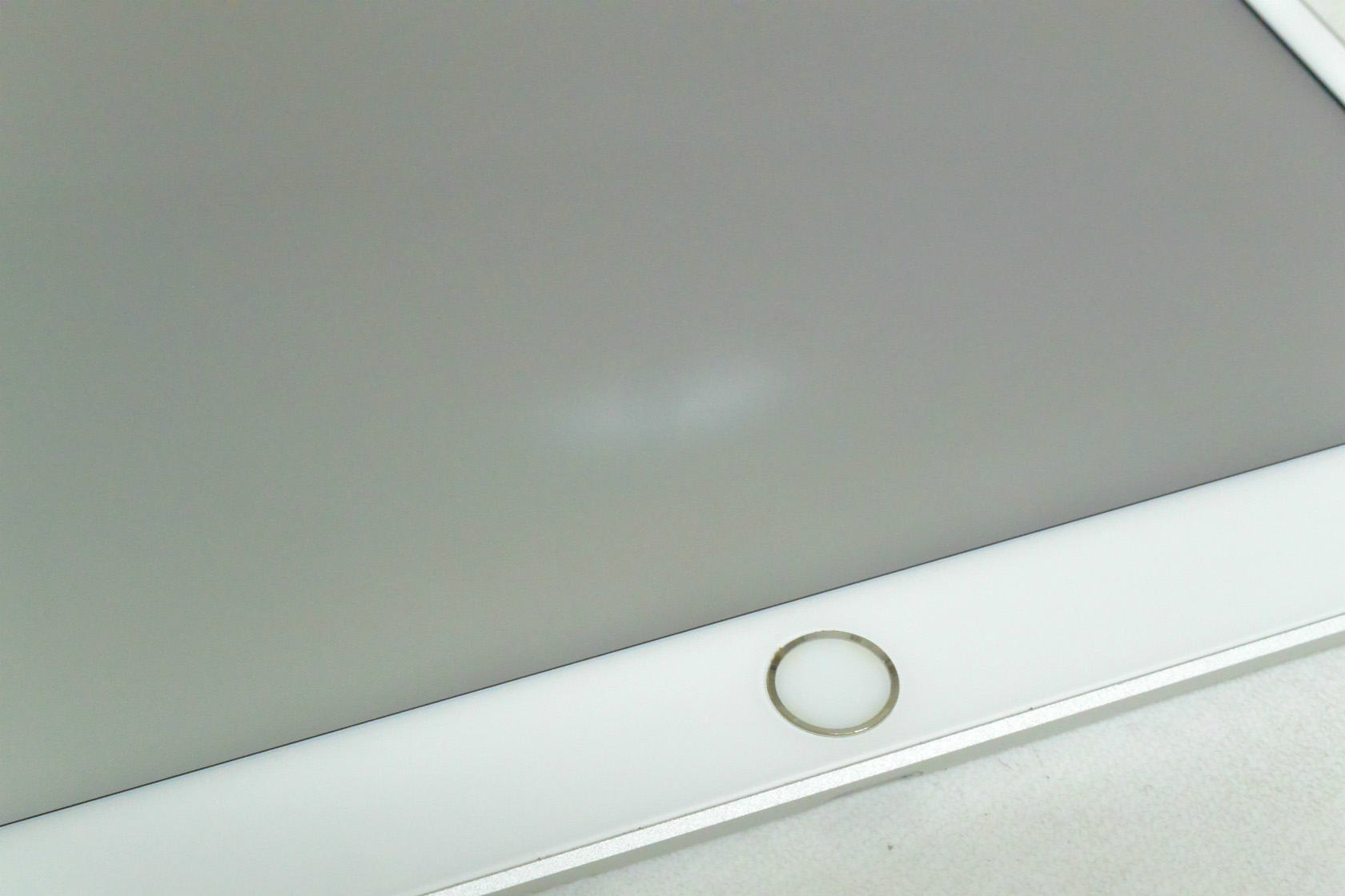 Wi-Fiモデル Apple iPad Air3 Wi-Fi 256GB iPadOS18.5 Silver MUUR2J/A 初期化済 【m027490】【中古】【K20250728】 - Image 3